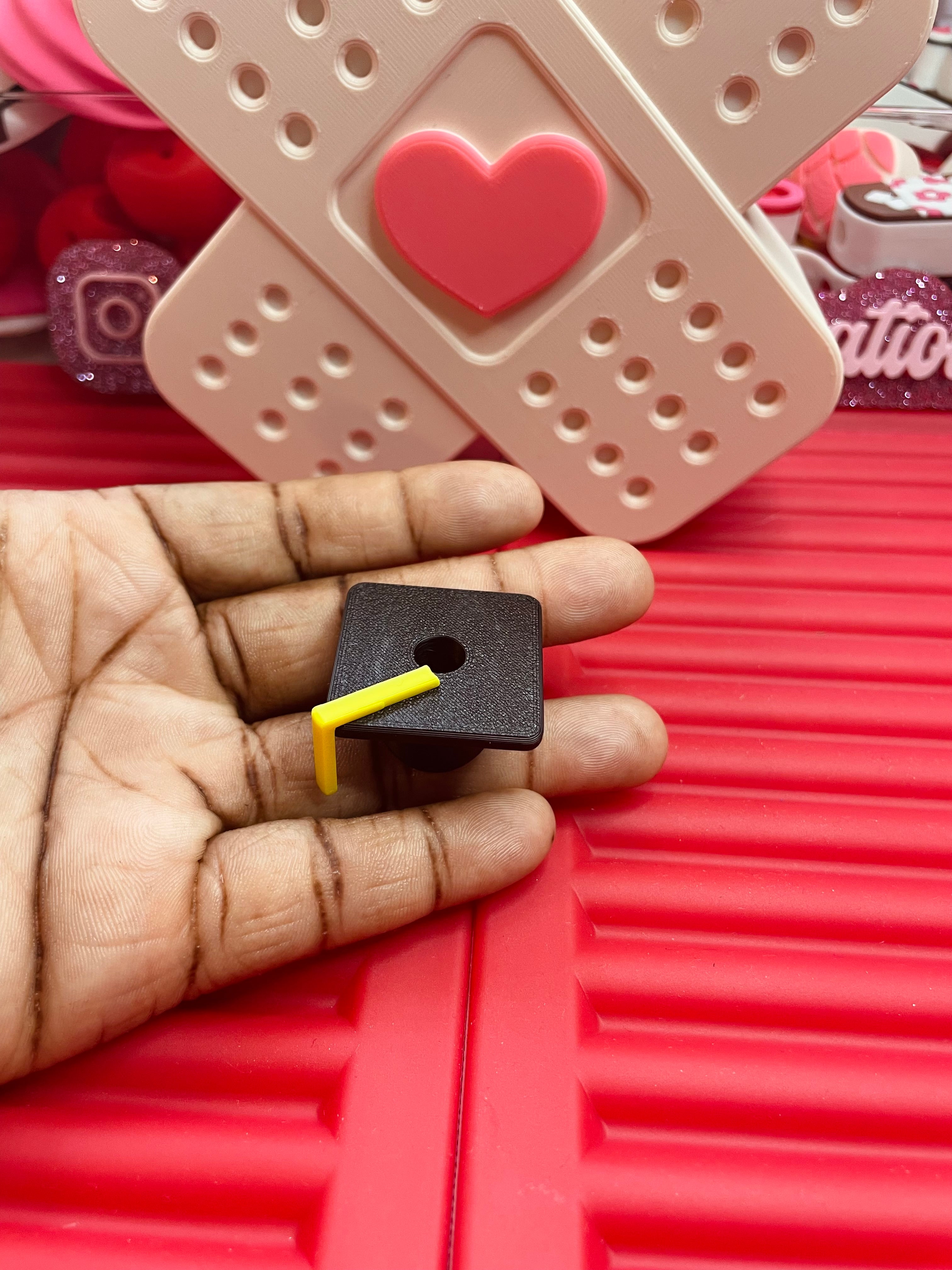 Graduation cap straw topper