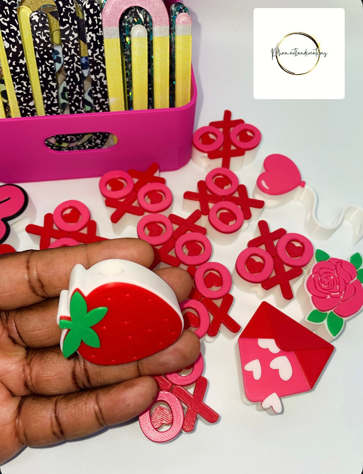Strawberry Straw Topper