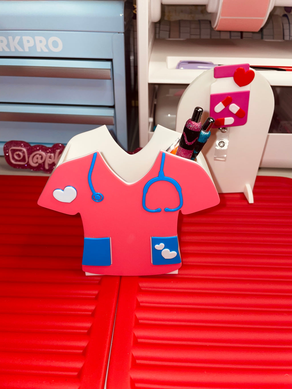Scrub pen holder