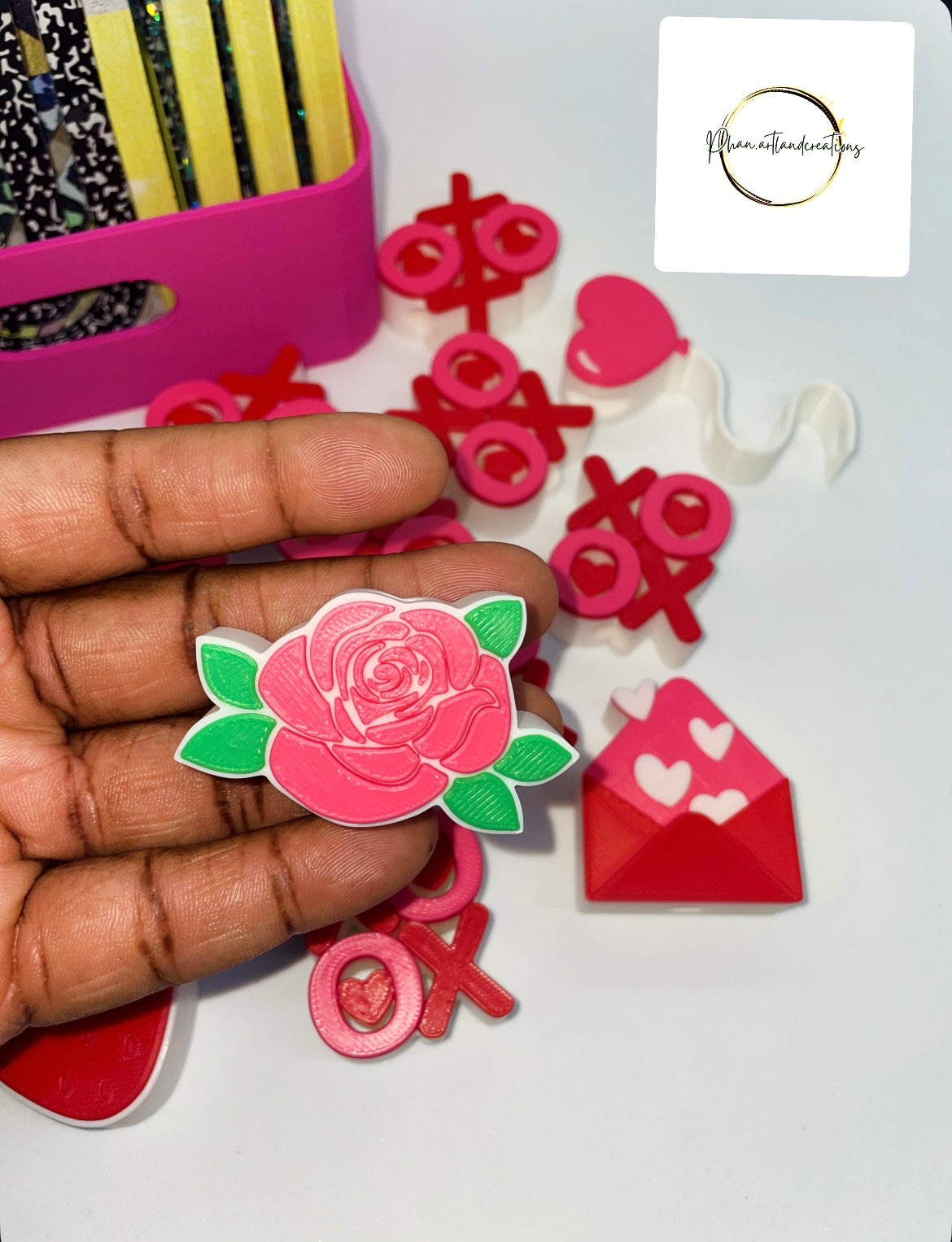 Rose Straw Topper