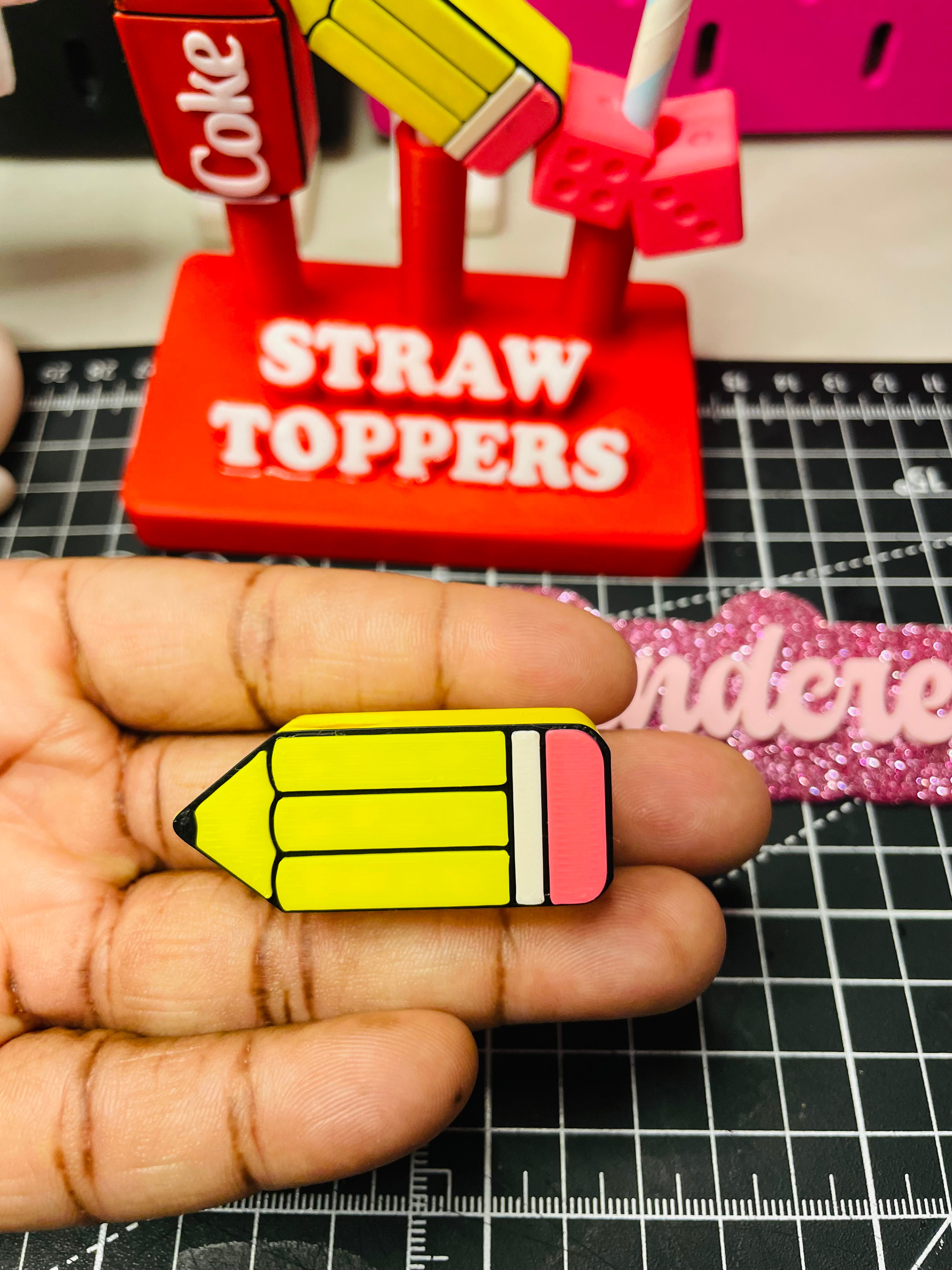 Pencil straw topper