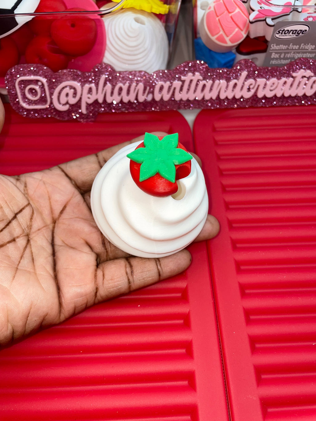 16oz strawberry lid topper