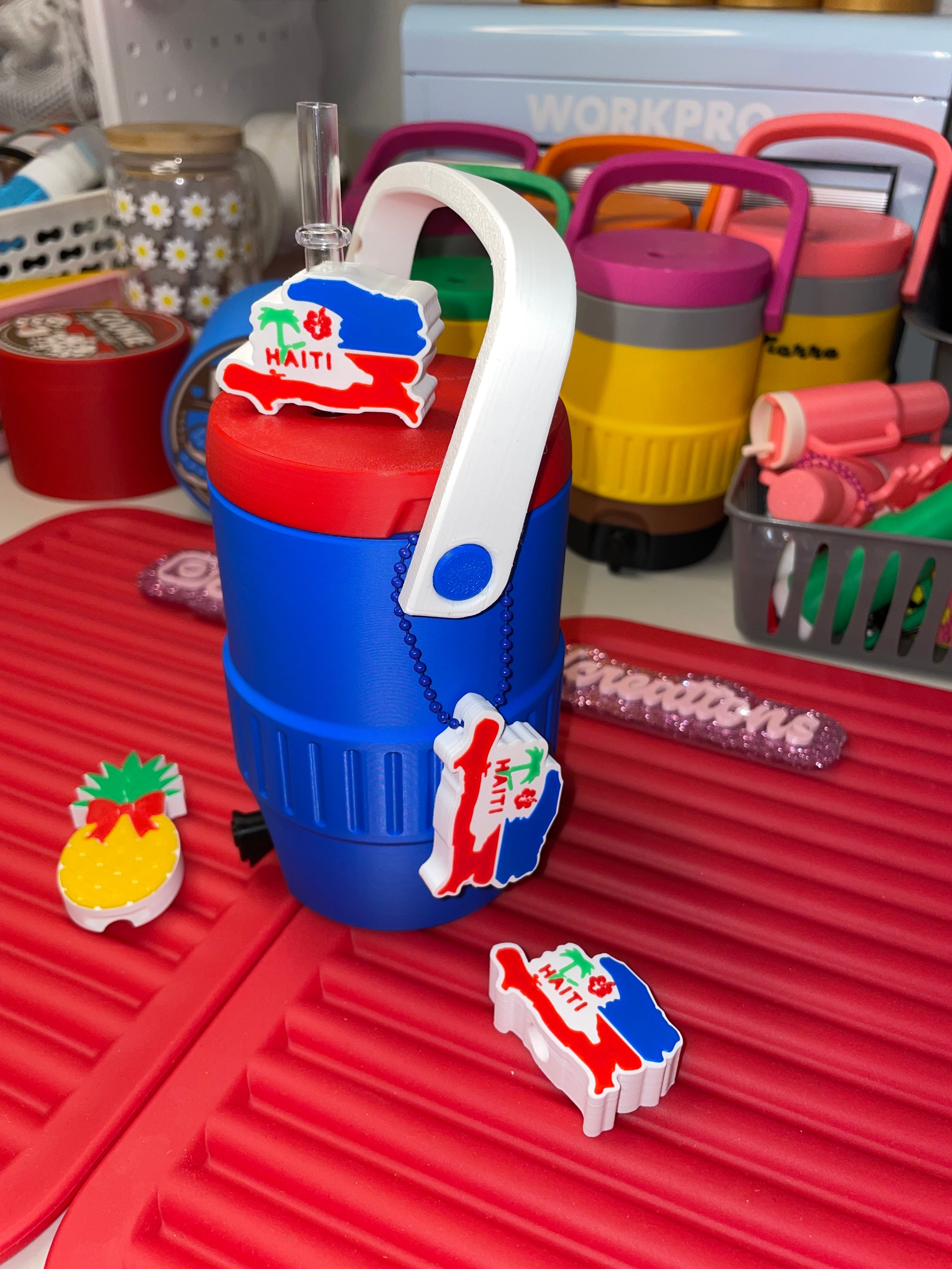 Cooler can holder (Haiti theme)