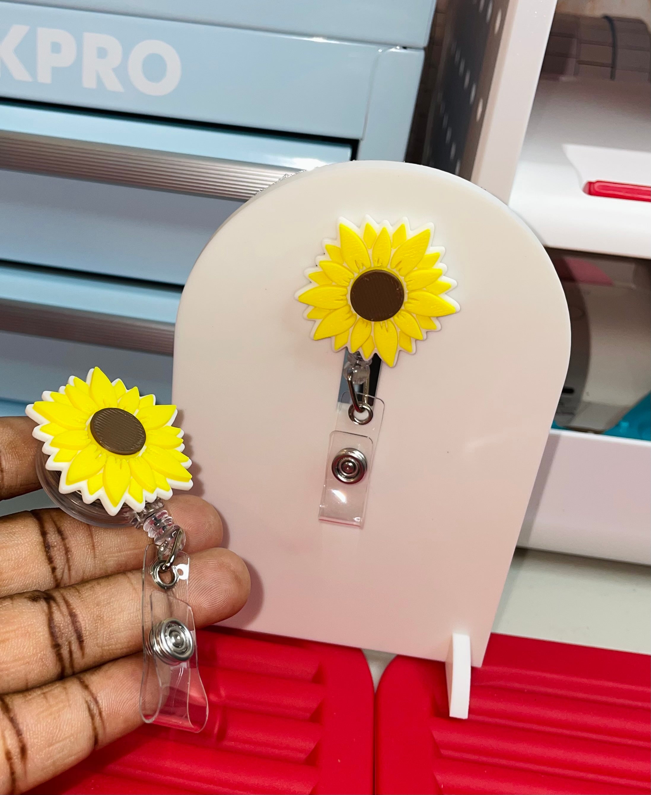Sunflower reel badge holder