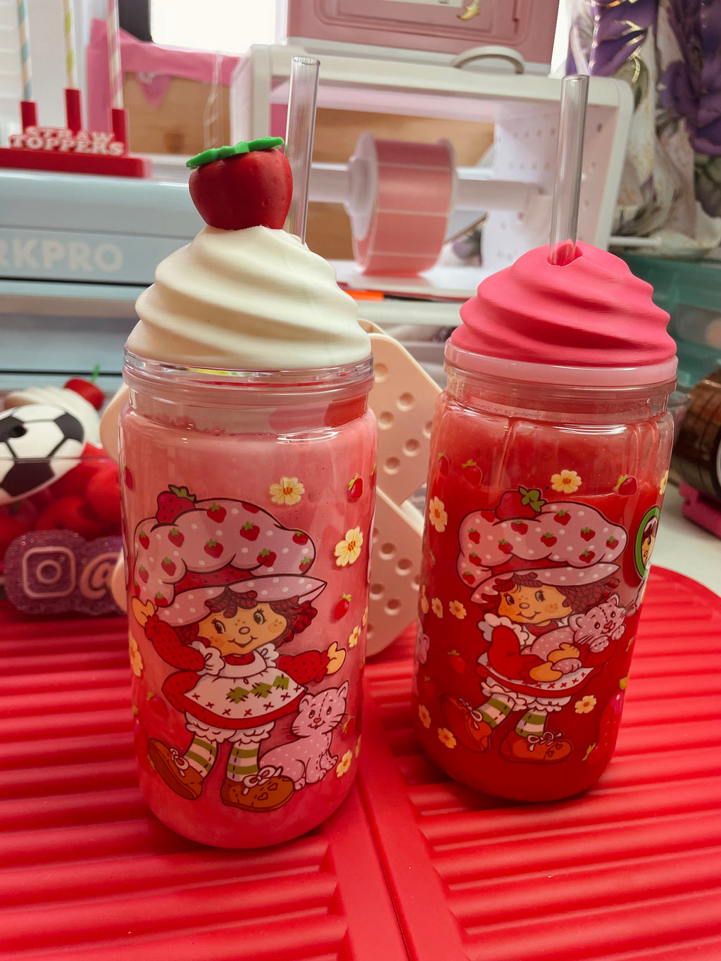 16oz strawberry shortcake snowglobe cup