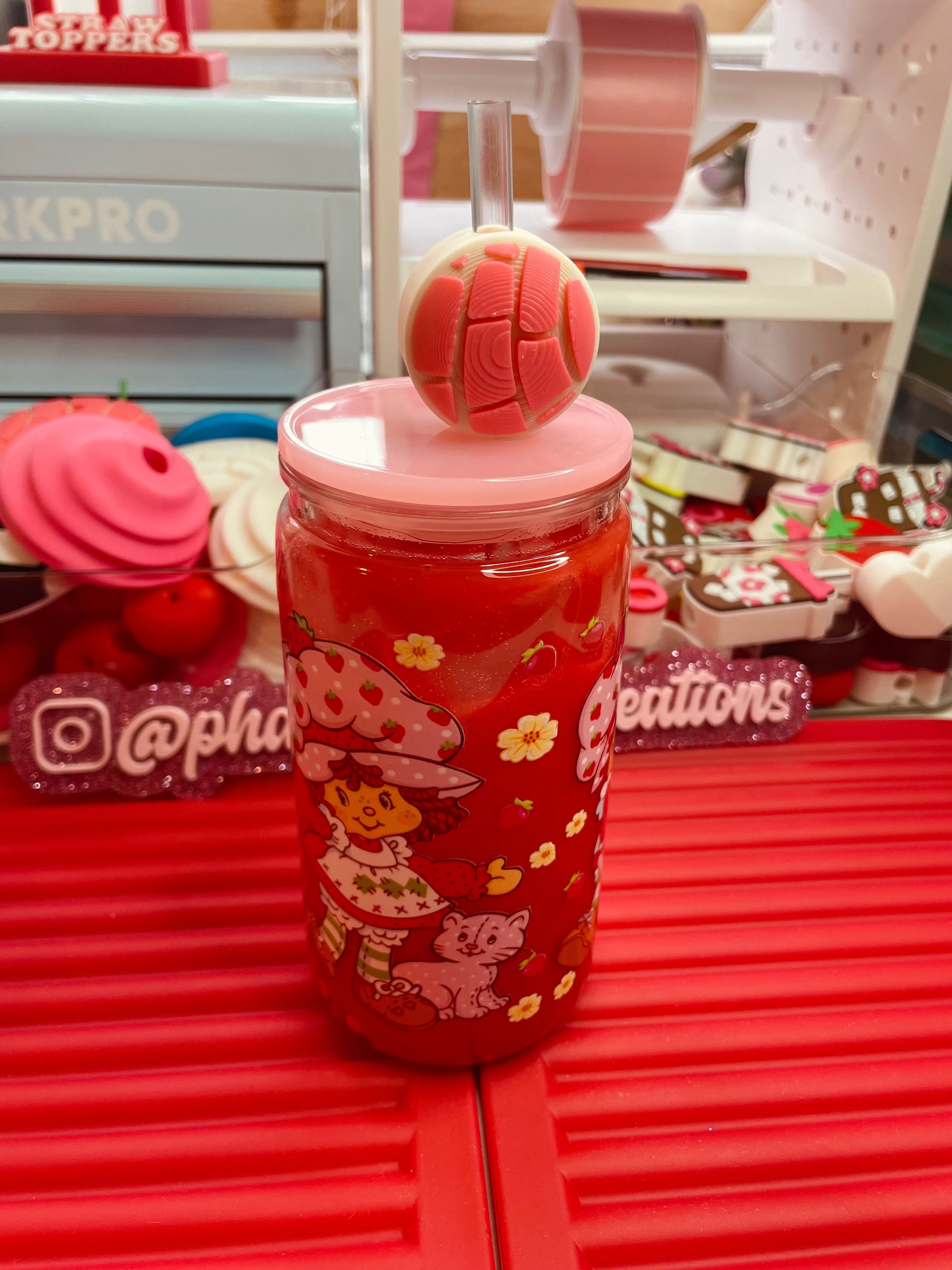 16oz strawberry shortcake snowglobe cup