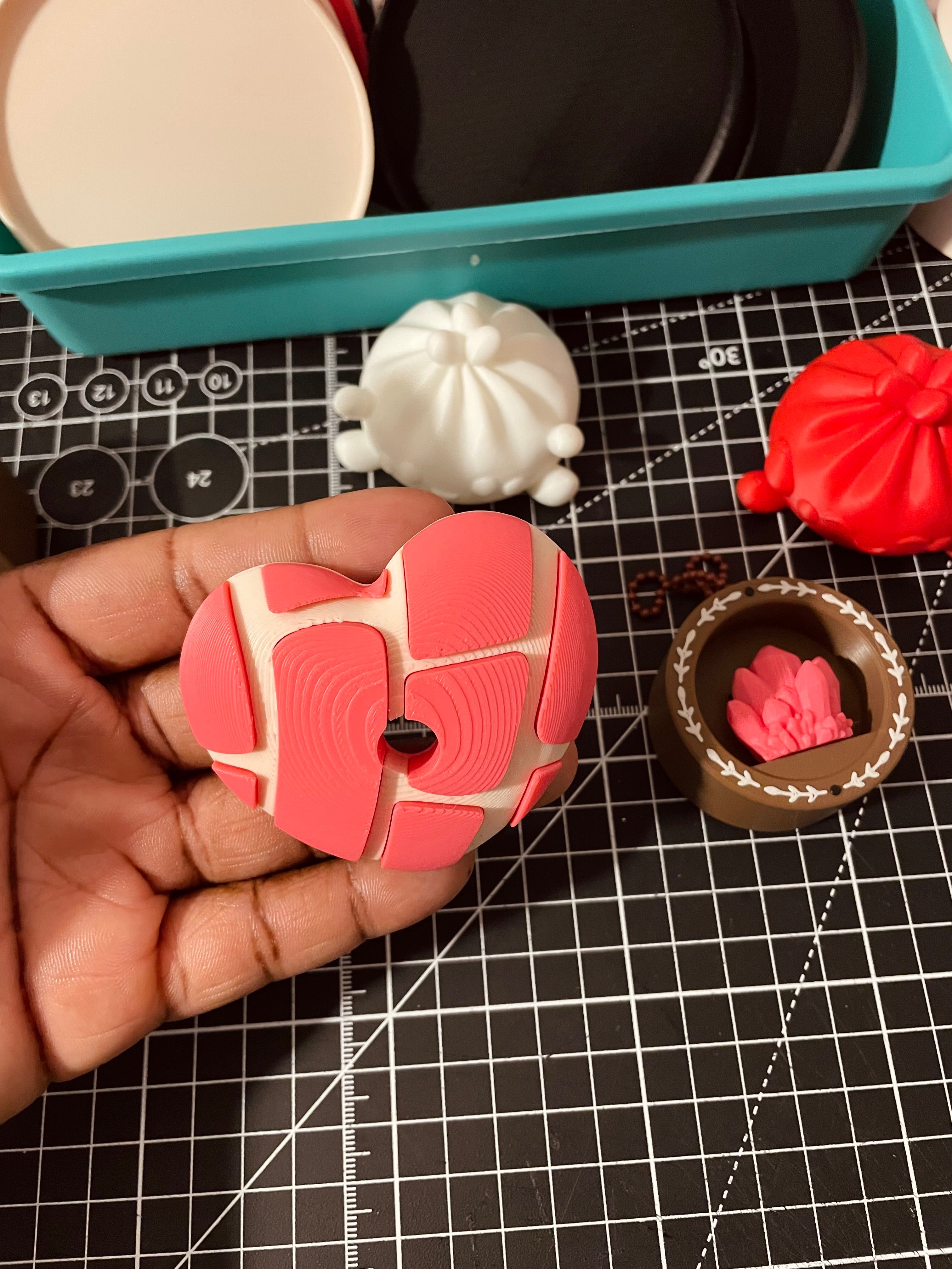 16oz concha heart lid topper