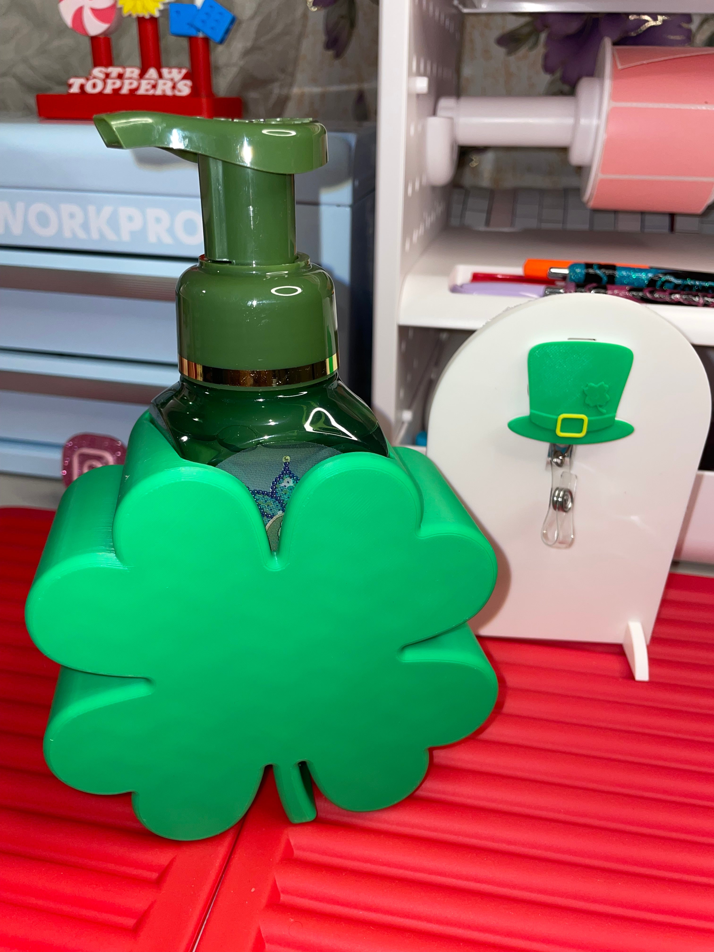 Shamrock soap holder