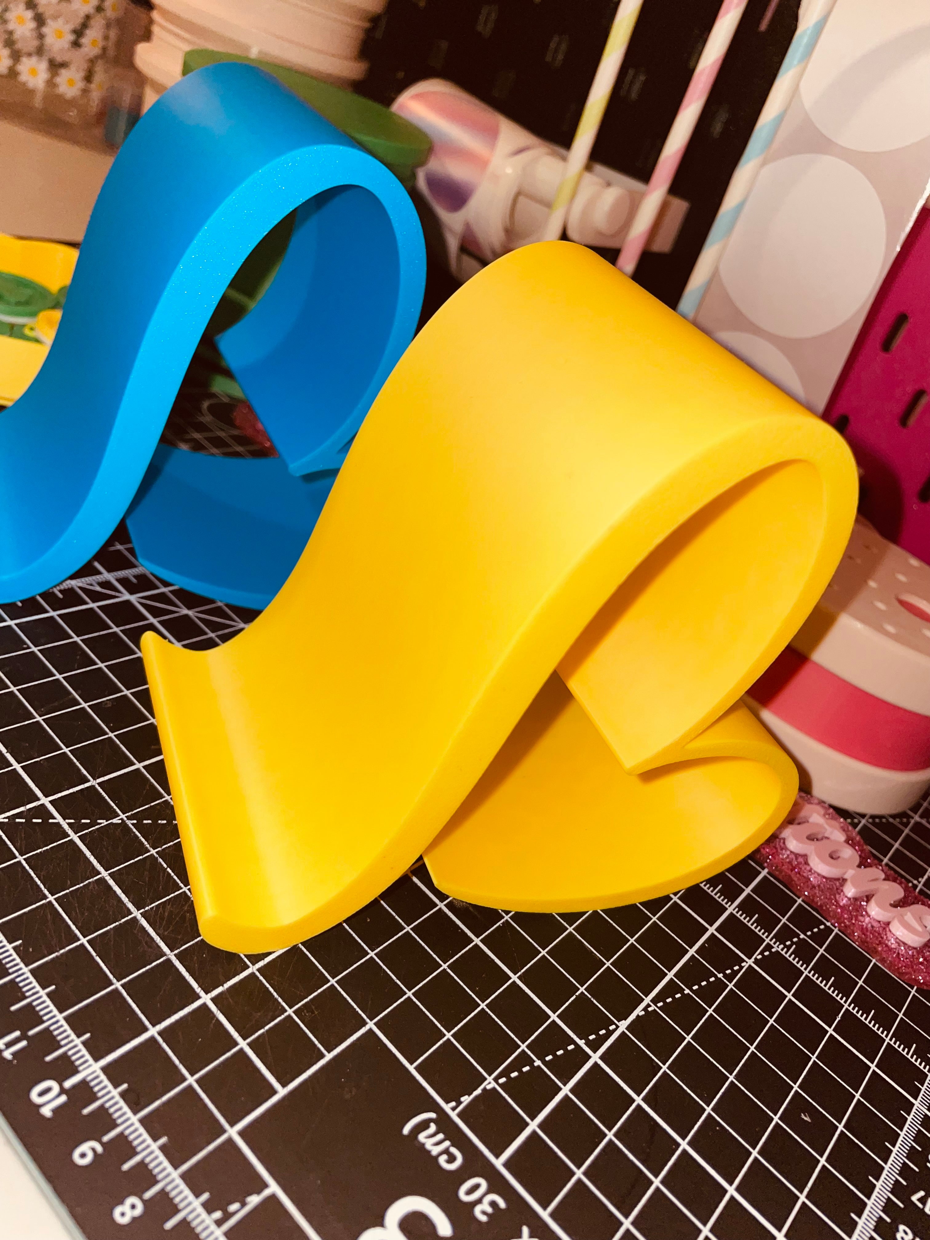 Heart shaped iPad/phone holder