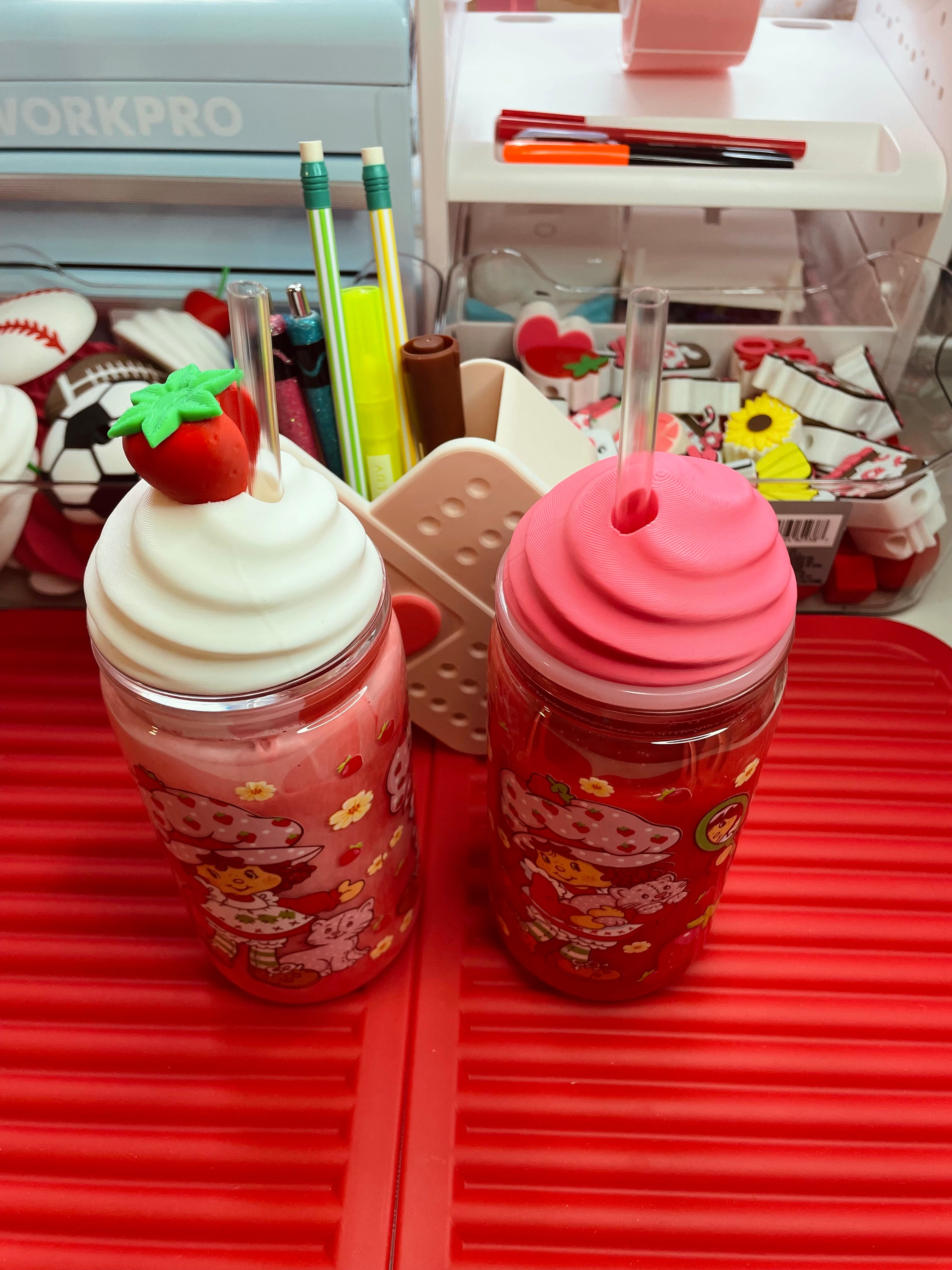 16oz strawberry lid topper