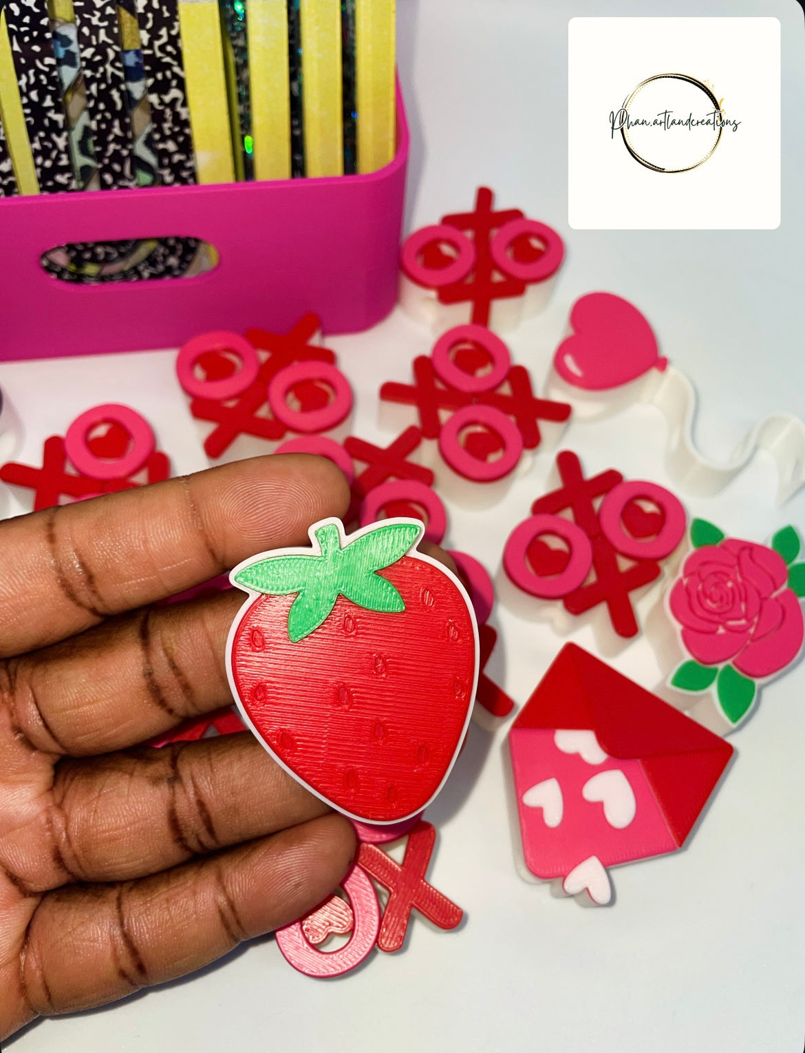 Strawberry Straw Topper