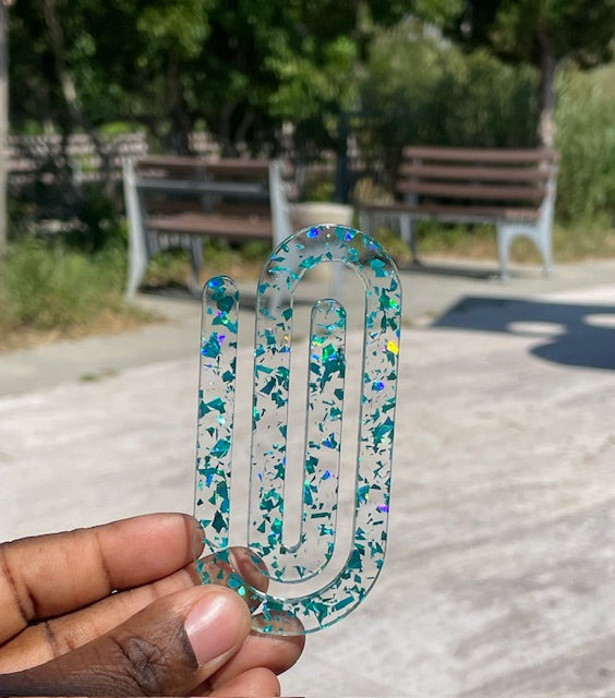 Jumbo paperclips