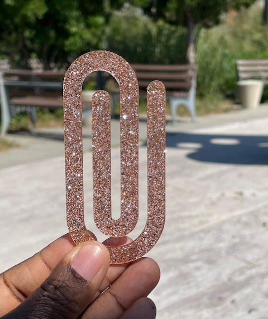 Jumbo paperclips