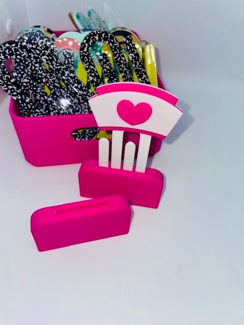 Regular paperclip holder