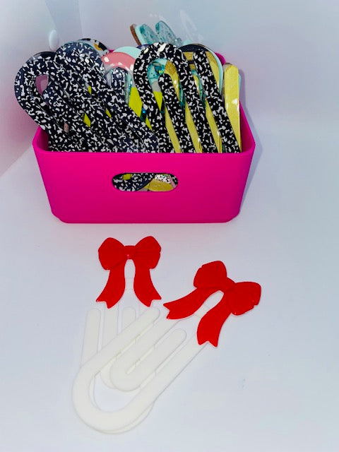 Coquette bow paperclip